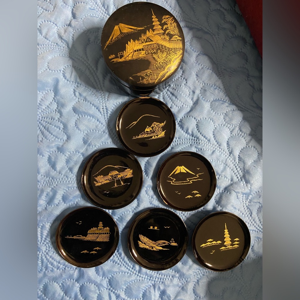 #1- 8PC Black and Gold JAPANESE Mini Condiment Lacquer Plates in Decorative Box
